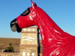 The artist's icon with Candelas logo.